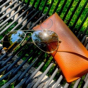 Ray-Ban Aviator Large Gold Like New